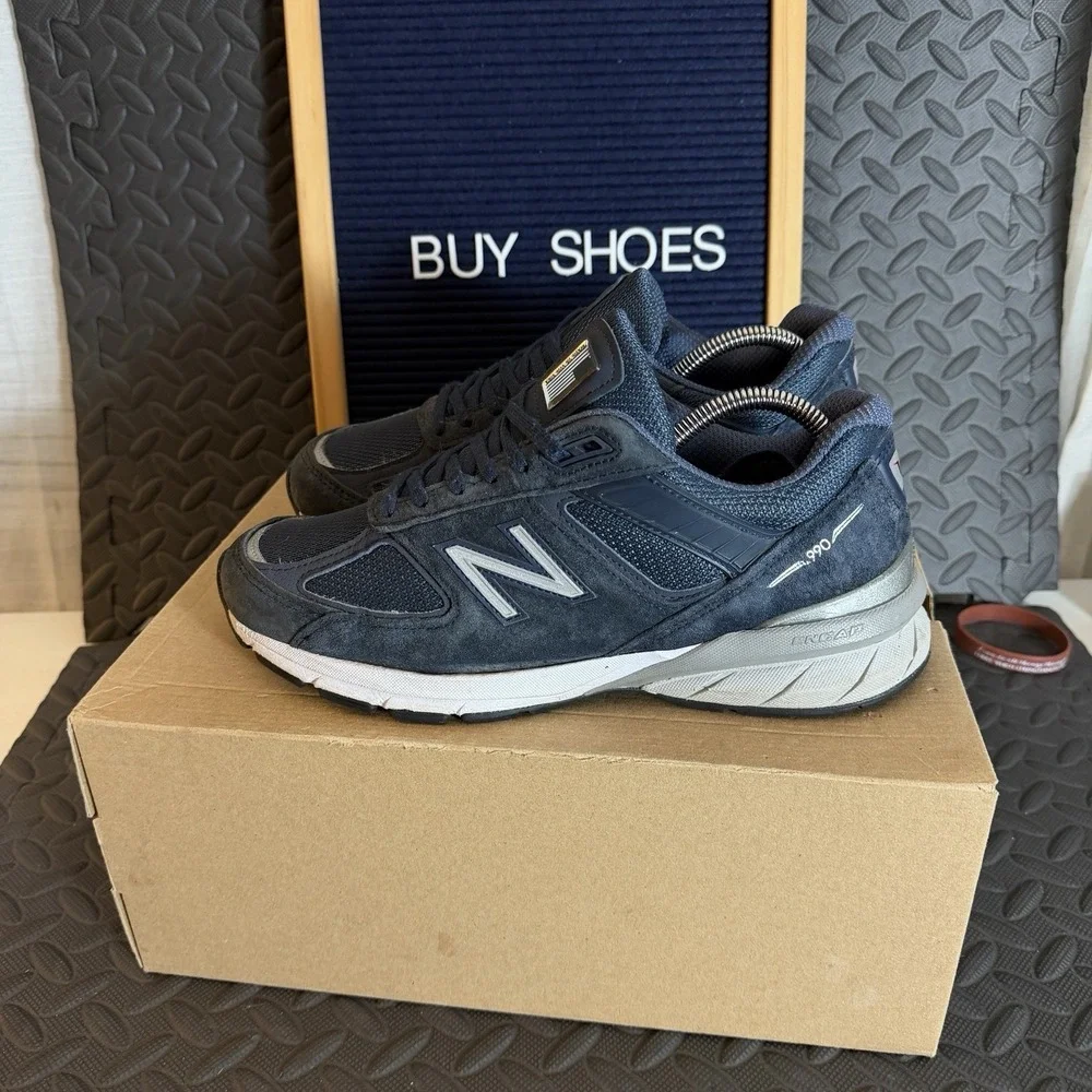 New Balance 990v5 Mede USA Size 8 D Mens Navy Blue Running Shoes M990NV5 GUC!
